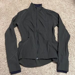 Lululemon olive green jacket, size 6!